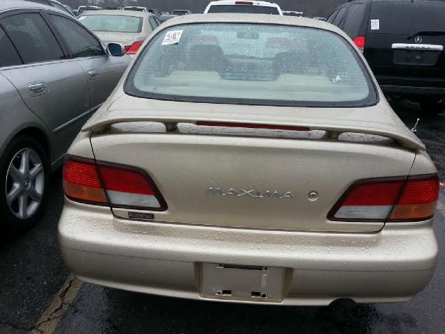 1998 Nissan Maxima Unknown
