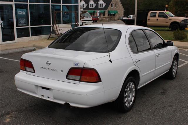 1998 Nissan Maxima LS Extended