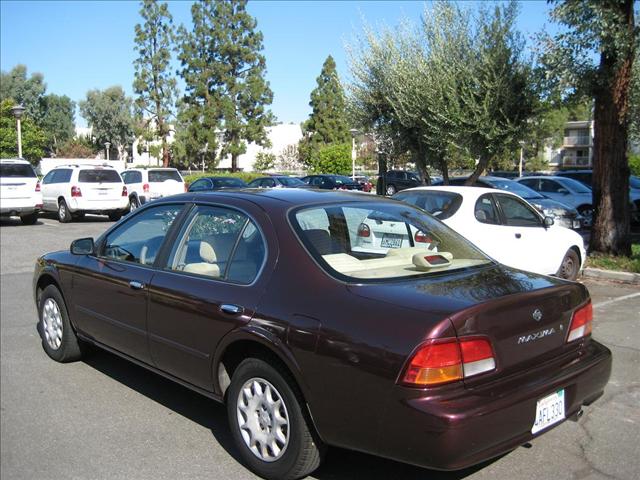 1998 Nissan Maxima Unknown