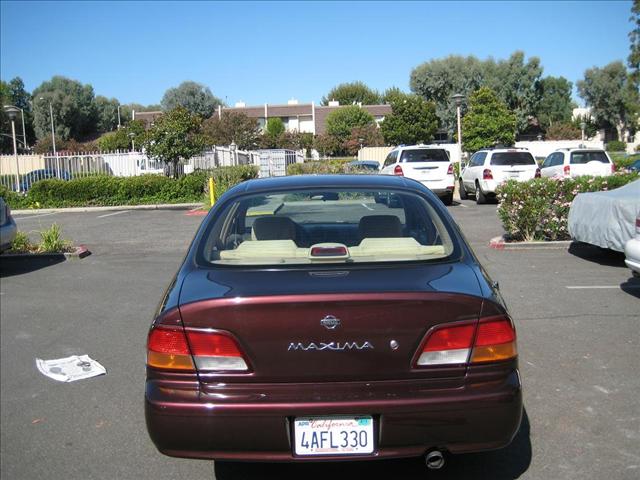 1998 Nissan Maxima Unknown