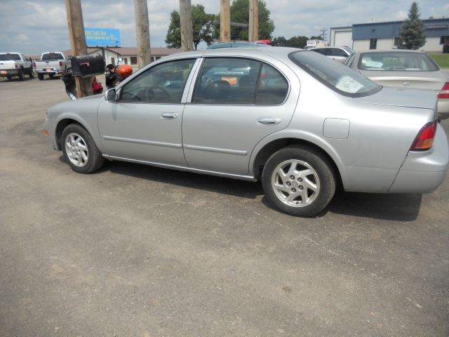 1998 Nissan Maxima 3.0 Quattro