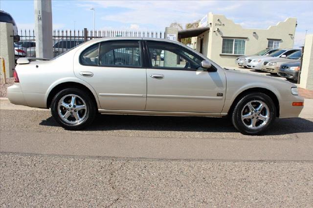 1999 Nissan Maxima Ltd - Htd Leather Moonroof