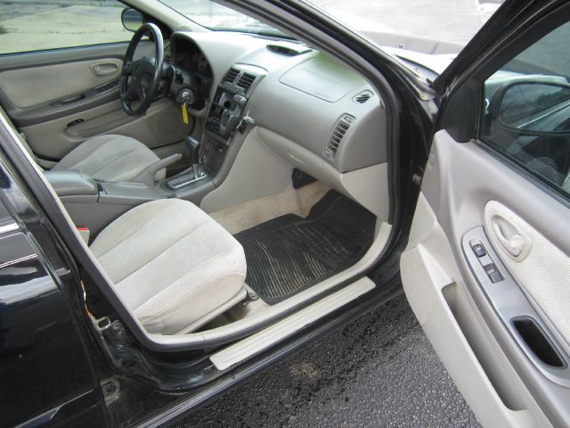 2000 Nissan Maxima SE