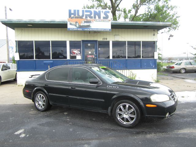 2000 Nissan Maxima SE