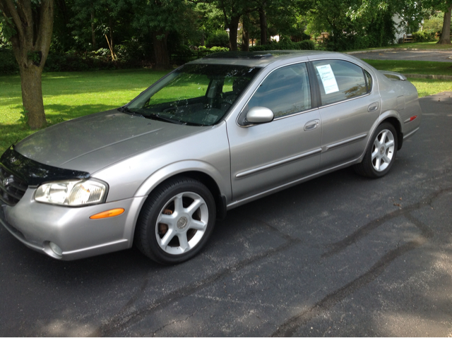 2000 Nissan Maxima SE