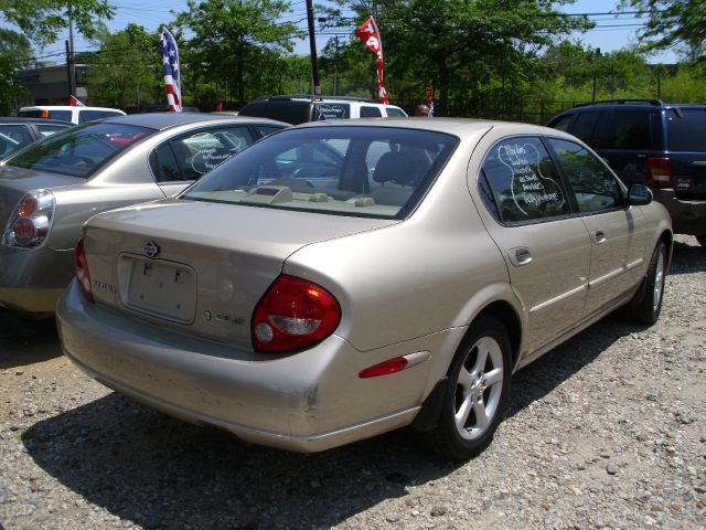 2000 Nissan Maxima Sport 4x4