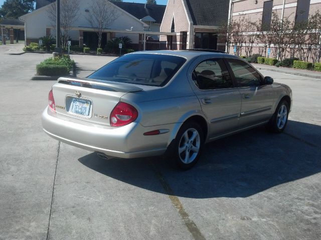 2000 Nissan Maxima 3.0 Quattro