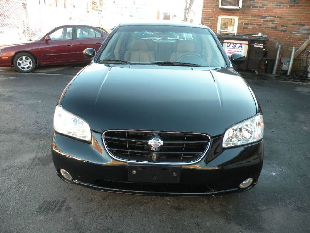2000 Nissan Maxima SE