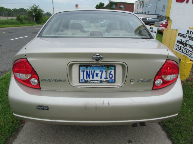 2000 Nissan Maxima 3.0 Quattro