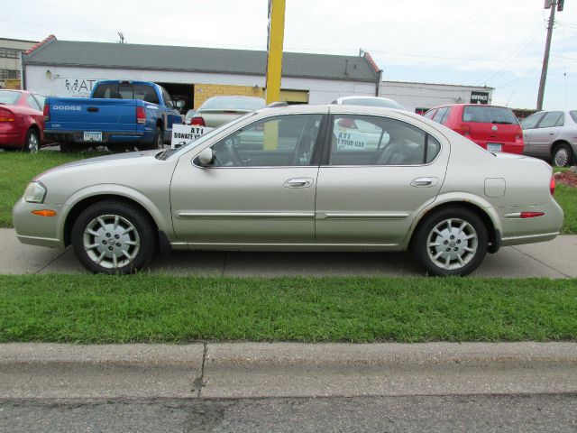 2000 Nissan Maxima 3.0 Quattro
