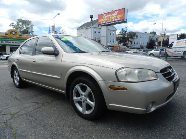 2000 Nissan Maxima SE