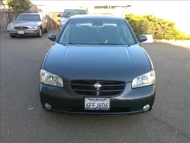 2000 Nissan Maxima SE