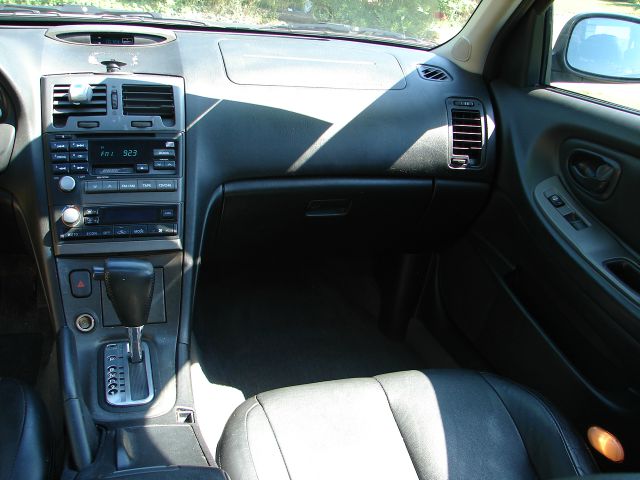 2000 Nissan Maxima SE