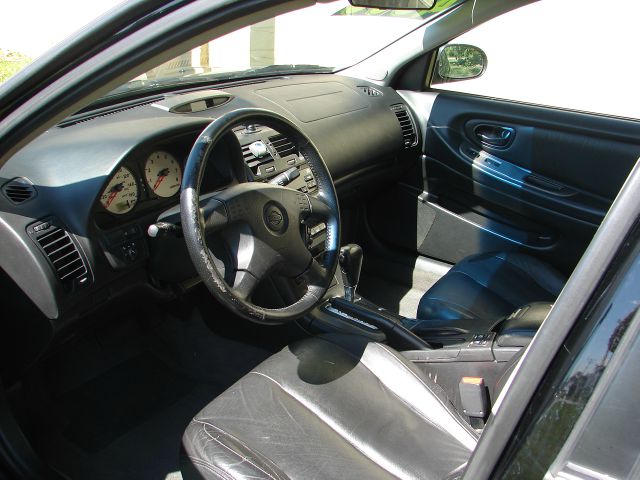 2000 Nissan Maxima SE