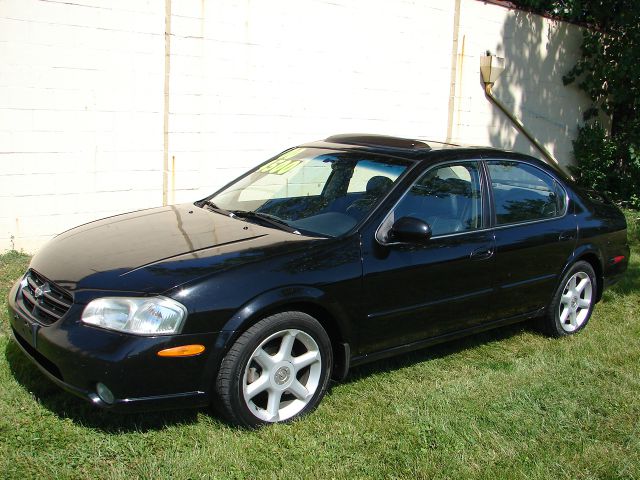2000 Nissan Maxima SE