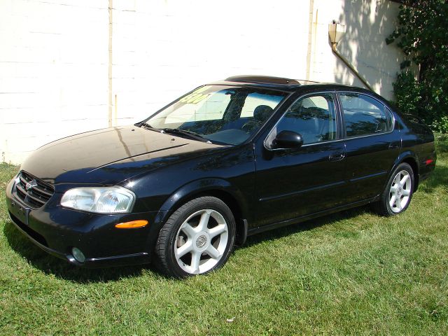 2000 Nissan Maxima SE
