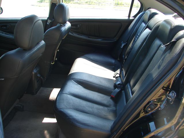 2000 Nissan Maxima SE