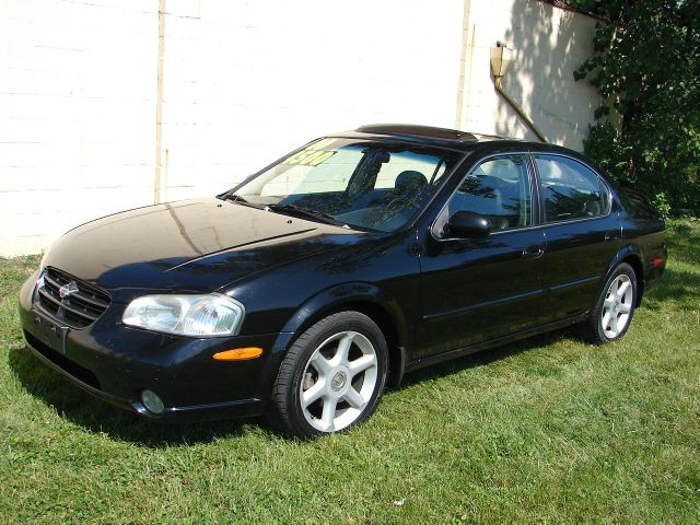2000 Nissan Maxima SE