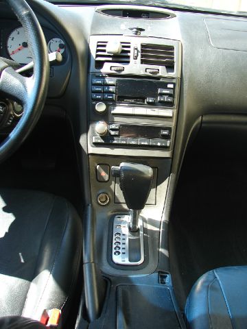 2000 Nissan Maxima SE