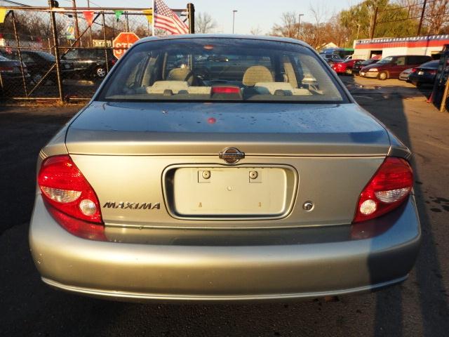 2000 Nissan Maxima Unknown