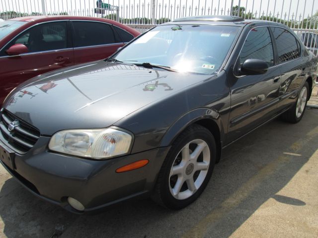 2000 Nissan Maxima SE