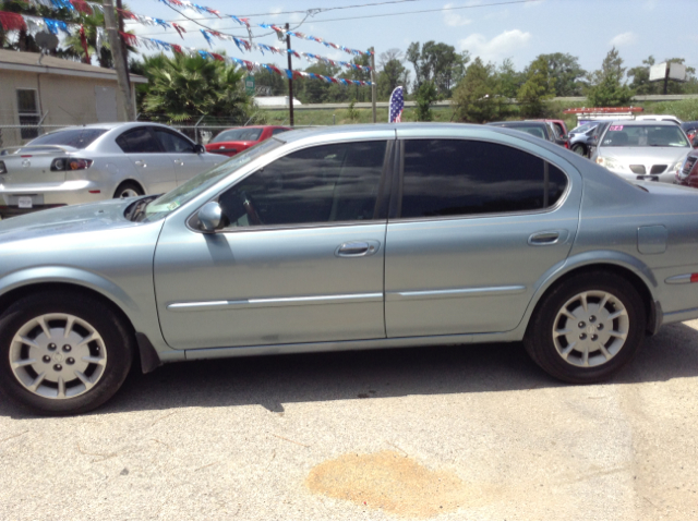 2000 Nissan Maxima 3.0 Quattro