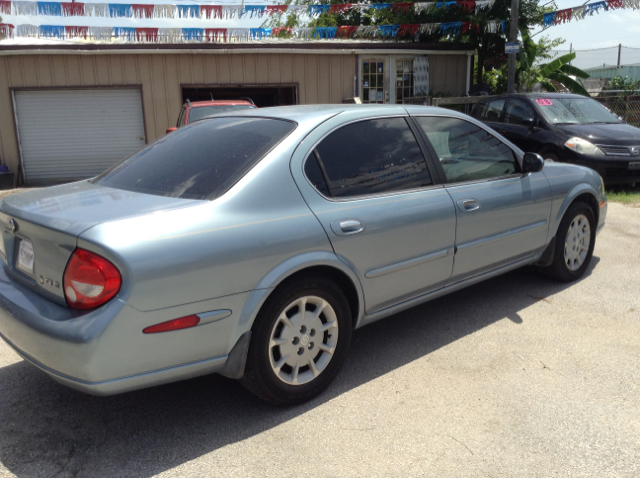 2000 Nissan Maxima 3.0 Quattro