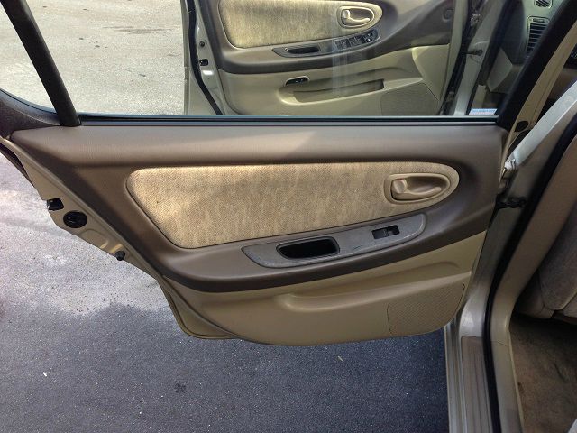 2000 Nissan Maxima 3.0 Quattro