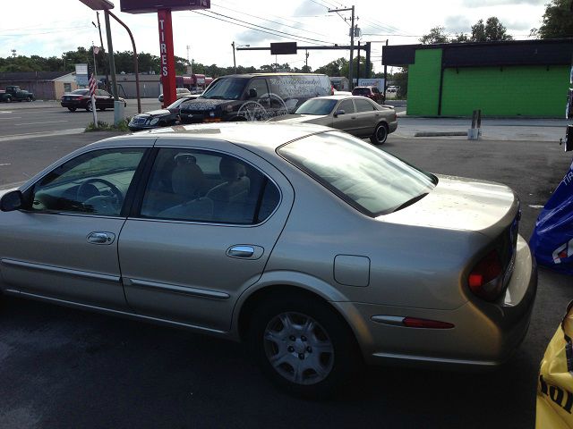 2000 Nissan Maxima 3.0 Quattro