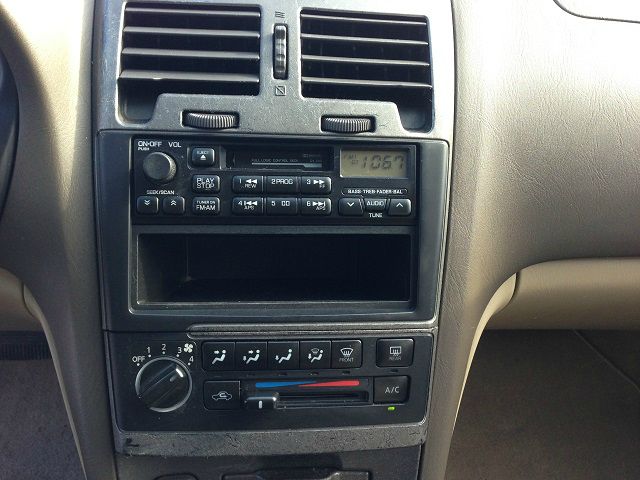 2000 Nissan Maxima 3.0 Quattro