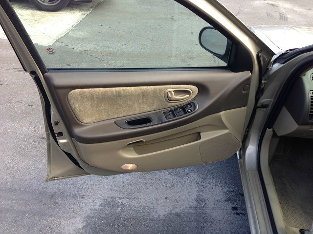 2000 Nissan Maxima 3.0 Quattro