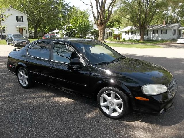 2000 Nissan Maxima SE