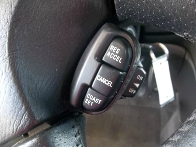 2000 Nissan Maxima SE