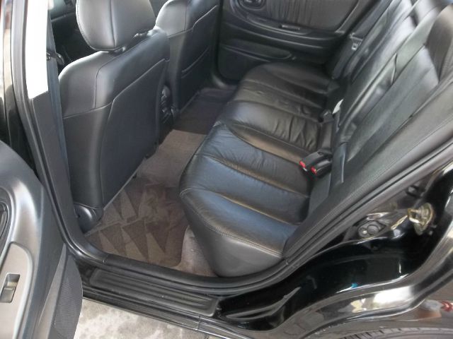 2000 Nissan Maxima SE