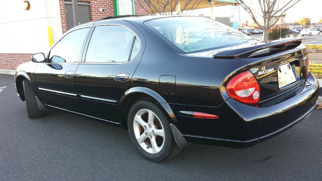 2000 Nissan Maxima 3.0 Quattro