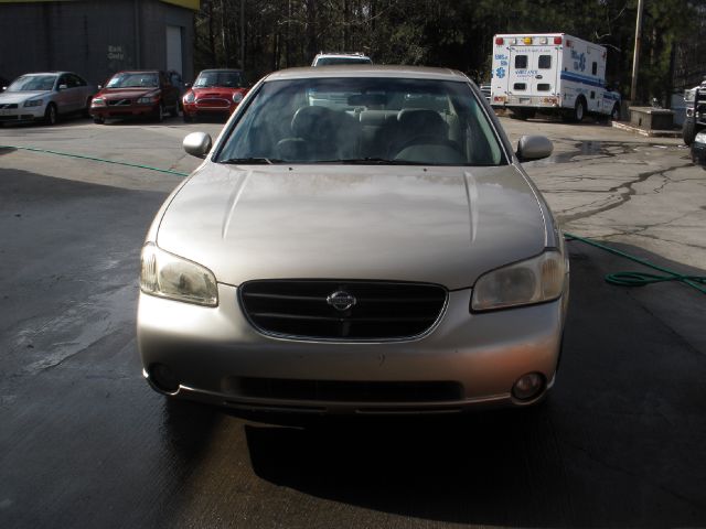 2000 Nissan Maxima SE
