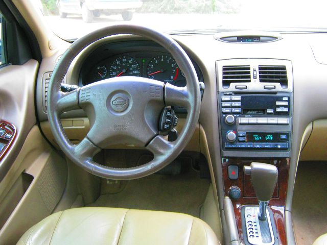 2000 Nissan Maxima 3.0 Quattro