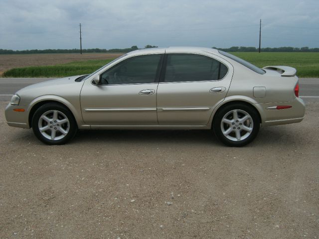 2000 Nissan Maxima 3.0 Quattro