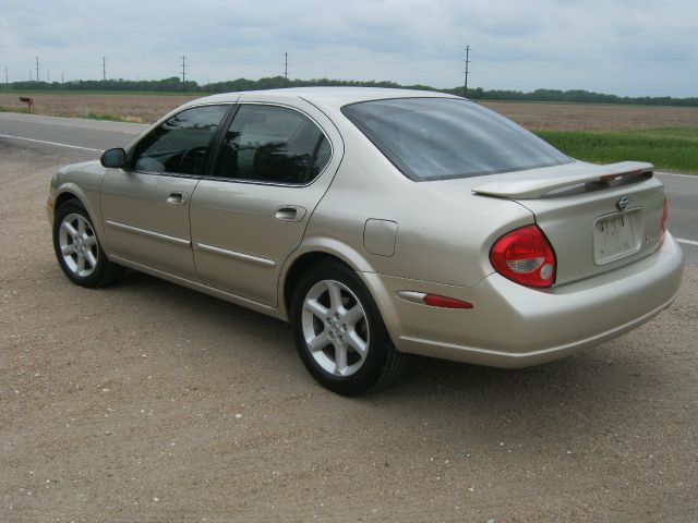 2000 Nissan Maxima 3.0 Quattro