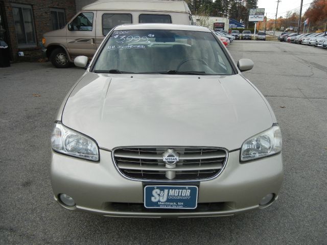 2001 Nissan Maxima SE
