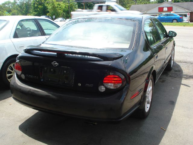 2001 Nissan Maxima SE