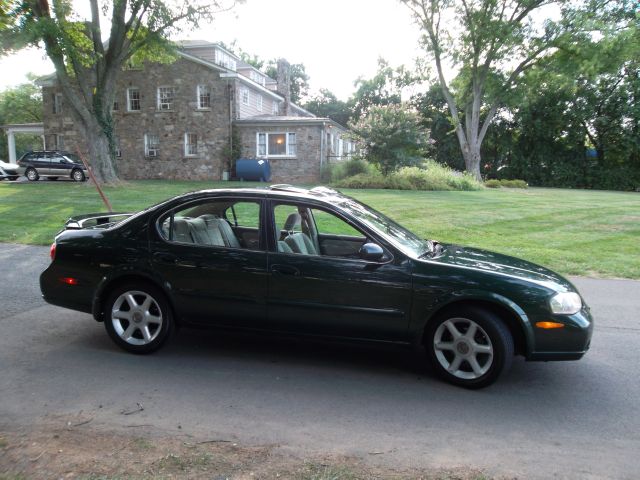 2001 Nissan Maxima SE