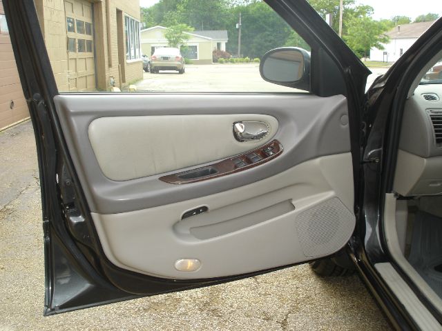 2001 Nissan Maxima 3.0 Quattro