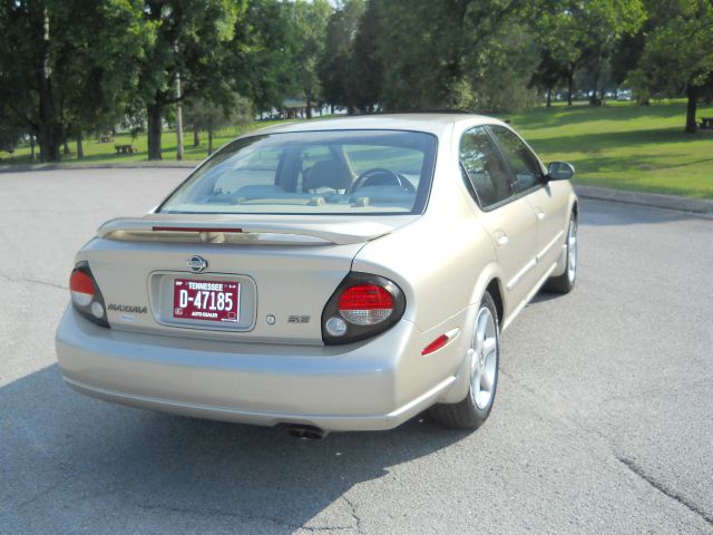 2001 Nissan Maxima SE
