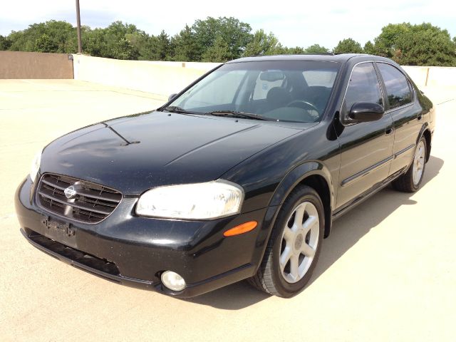 2001 Nissan Maxima SES Standard FF