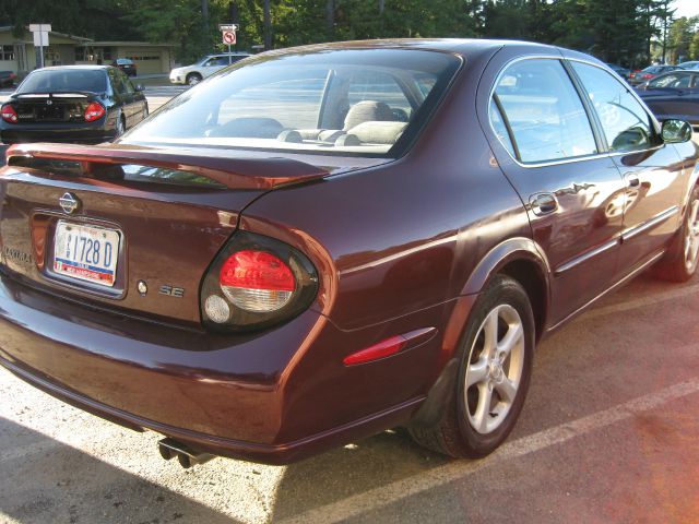 2001 Nissan Maxima SE