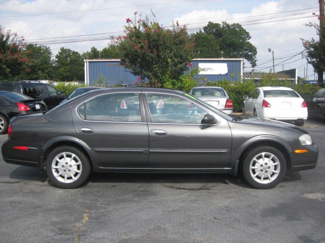 2001 Nissan Maxima SE