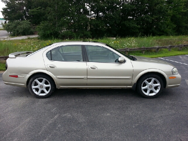 2001 Nissan Maxima SE
