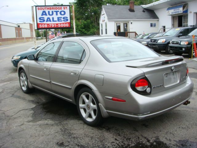 2001 Nissan Maxima SE