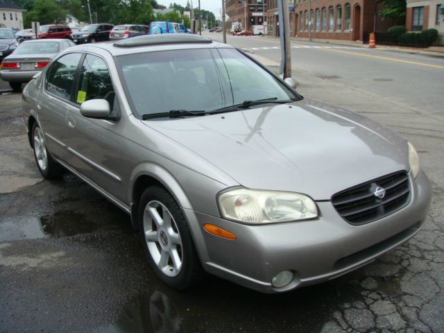 2001 Nissan Maxima SE